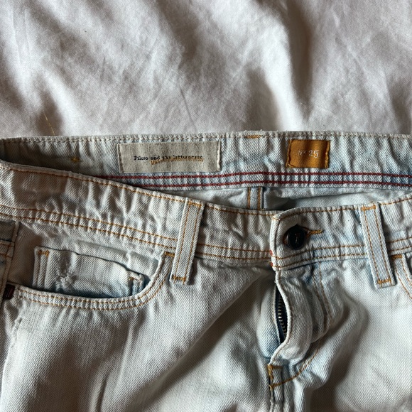Anthropologie - Lightwash Denim Jeans - Low Rise Distressed Cropped Slim Fit - Picture 8 of 15